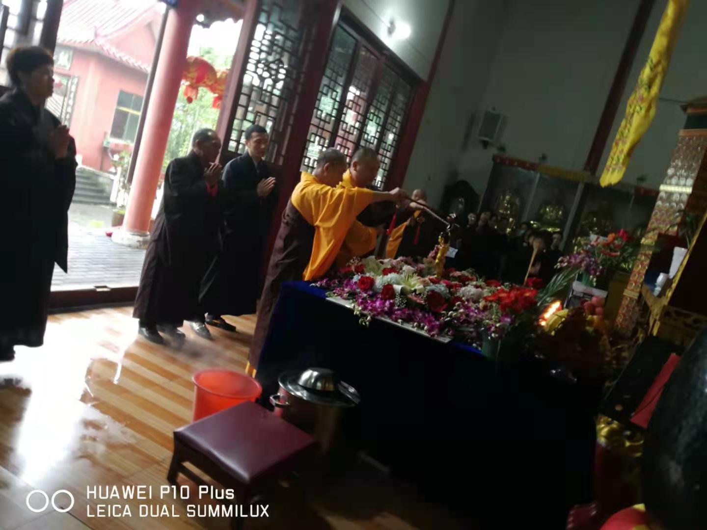 百瑞彩票5988释迦牟尼佛圣诞法会圆满